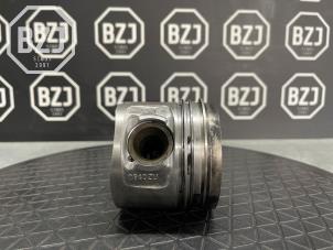 Gebruikte Zuiger BMW 1-Serie Prijs op aanvraag aangeboden door BZJ b.v.