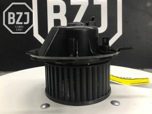 Gebruikte Aanjager Volkswagen Caddy III (2KA,2KH,2CA,2CH) 1.6 TDI 16V Prijs op aanvraag aangeboden door BZJ b.v.