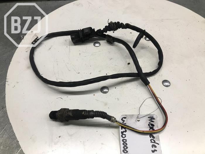 Lambda Sonde van een Mercedes-Benz C (W203) 2.2 C-220 CDI 16V 2006
