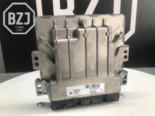 Gebruikte Computer Motormanagement Renault Grand Scénic IV (RFAR) 1.2 TCE 130 16V Prijs op aanvraag aangeboden door BZJ b.v.