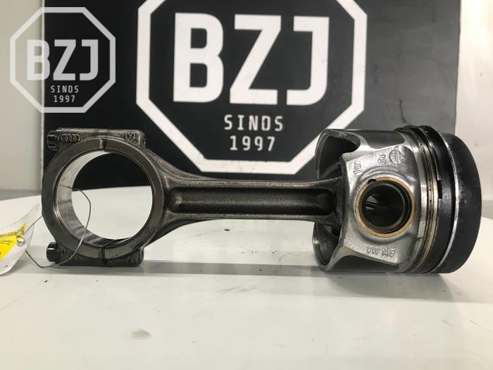 Gebruikte Zuiger Volkswagen Golf Prijs op aanvraag aangeboden door BZJ b.v.