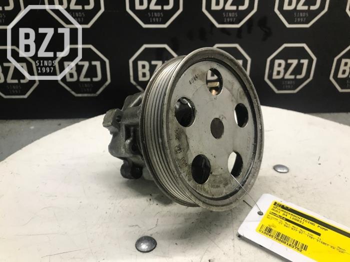 Gebruikte Servopomp Audi A4 Avant (B6) 1.8 T 20V Prijs op aanvraag aangeboden door BZJ b.v.