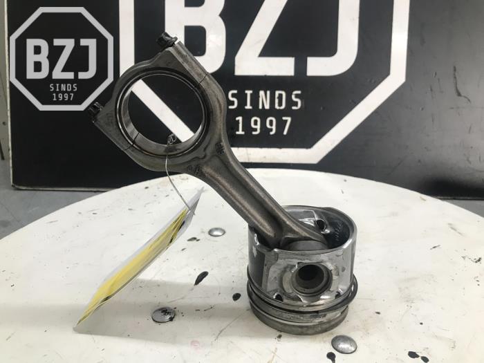 Gebruikte Zuiger Ford Mondeo Prijs op aanvraag aangeboden door BZJ b.v.