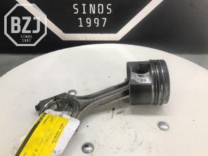 Gebruikte Zuiger BMW 1 serie (F21) 116d 1.6 16V Efficient Dynamics Prijs op aanvraag aangeboden door BZJ b.v.