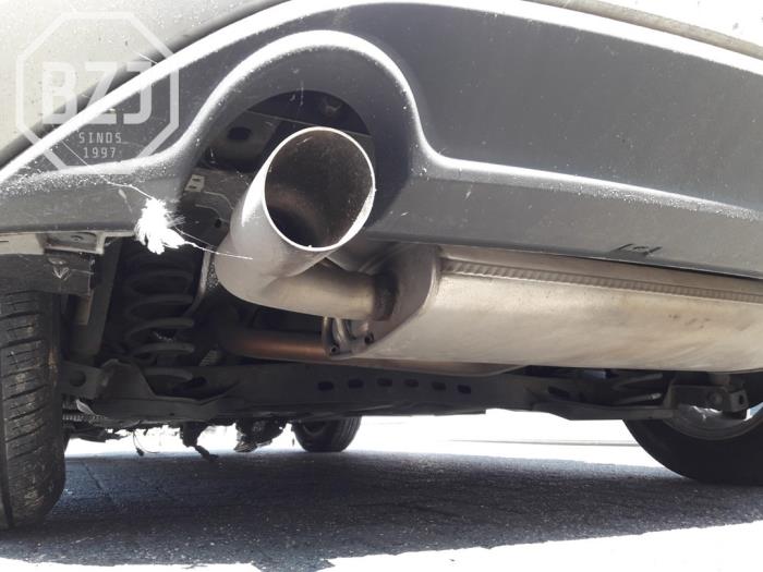 Gebruikte Uitlaat Einddemper Volkswagen Golf Sportsvan (AUVS) 1.2 TSI 16V BlueMOTION Prijs op aanvraag aangeboden door BZJ b.v.
