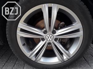 Gebruikte Sportvelgen Set Volkswagen T-Roc 1.0 TSI 12V BlueMotion Prijs € 1.000,00 Margeregeling aangeboden door BZJ b.v.