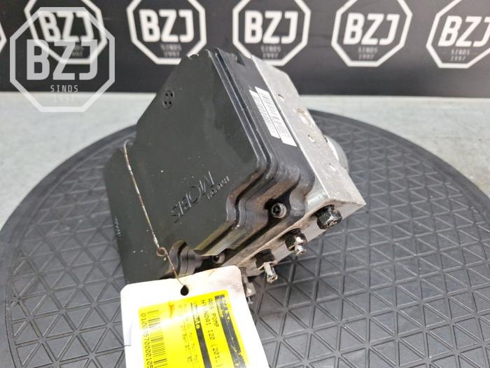 Gebruikte ABS Pomp Hyundai i20 1.2i 16V Prijs op aanvraag aangeboden door BZJ b.v.