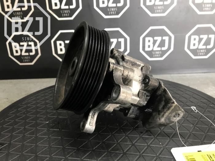 Gebruikte Servopomp Mercedes S (W221) 3.0 S-320 CDI 24V Prijs € 100,00 Margeregeling aangeboden door BZJ b.v.