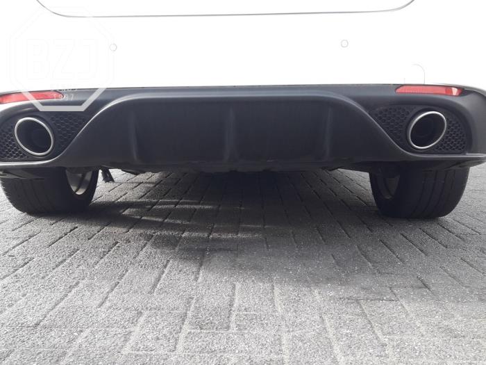 Gebruikte Uitlaat Einddemper Alfa Romeo Giulia (952) 2.2d 16V Veloce Q4 Prijs op aanvraag aangeboden door BZJ b.v.