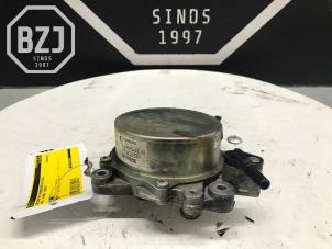 Gebruikte Vacuumpomp Rembekrachtiging Opel Vivaro Prijs op aanvraag aangeboden door BZJ b.v.