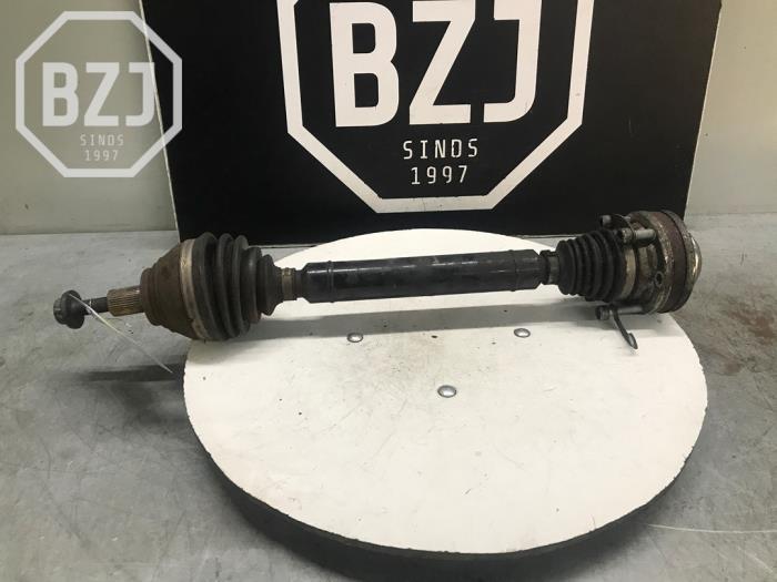 Gebruikte Aandrijfas rechts-voor Volkswagen Golf VI (5K1) 2.0 TSI R 16V 4Motion Prijs op aanvraag aangeboden door BZJ b.v.