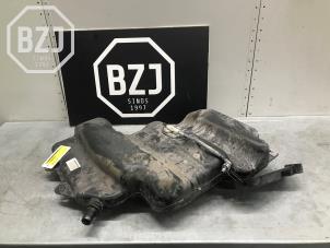 Gebruikte Adblue tank Mercedes Vito (447.6) 2.2 114 CDI 16V Prijs op aanvraag aangeboden door BZJ b.v.