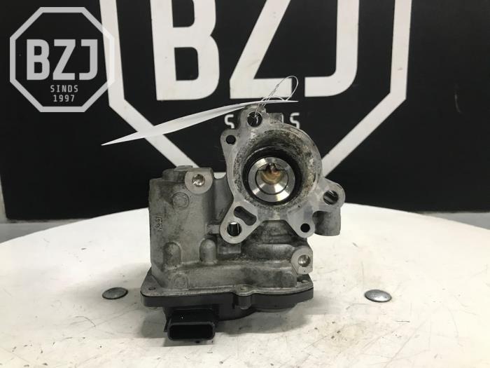 Gebruikte Uitlaat gasklep (EGR) Renault Kadjar (RFEH) 1.5 Blue dCi Prijs op aanvraag aangeboden door BZJ b.v.
