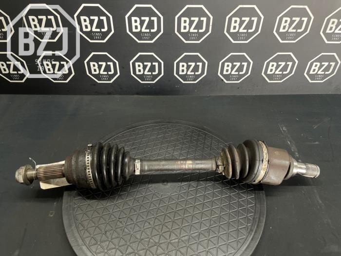 Gebruikte Steekas links-voor Ford Fiesta 6 (JA8) 1.0 EcoBoost 12V 125 Prijs € 75,00 Margeregeling aangeboden door BZJ b.v.