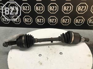 Gebruikte Homokineetas links-voor Ford Fiesta 6 (JA8) 1.0 EcoBoost 12V 125 Prijs op aanvraag aangeboden door BZJ b.v.