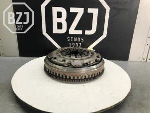 Gebruikte Dubbele massa vliegwiel Renault Megane Prijs op aanvraag aangeboden door BZJ b.v.