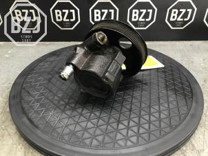 Gebruikte Servopomp Dacia Logan MCV (KS) 1.6 16V Prijs op aanvraag aangeboden door BZJ b.v.