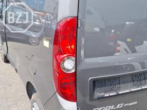 Gebruikte Achterlicht links Fiat Doblo Cargo (263) 1.6 D Multijet Prijs op aanvraag aangeboden door BZJ b.v.