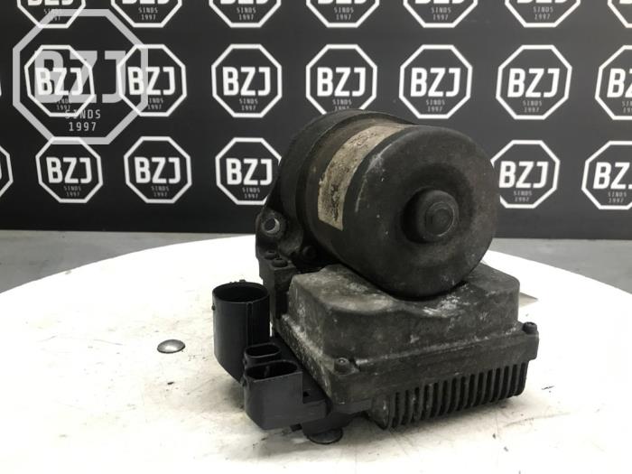 Gebruikte Stuurpomp Mercedes B (W245) 2.0 B-180 CDI 16V Prijs op aanvraag aangeboden door BZJ b.v.