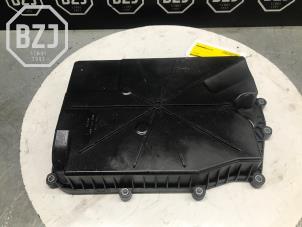 Gebruikte Versnellingsbakdeksel Ford Mondeo Prijs op aanvraag aangeboden door BZJ b.v.