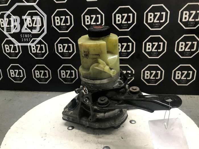 Gebruikte Pomp Servo Nissan NV 300 1.6 dCi 120 Prijs op aanvraag aangeboden door BZJ b.v.