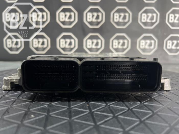 Computer Motormanagement van een Jeep Grand Cherokee (WK/WK2) 3.0 CRD V6 24V 2016