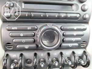 Gebruikte Climatronic Paneel BMW Mini One/Cooper (R50) 1.6 16V One Prijs op aanvraag aangeboden door BZJ b.v.