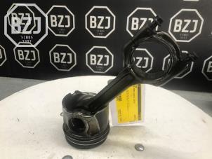 Gebruikte Zuiger Alfa Romeo Giulia (952) 2.2d 16V Veloce Q4 Prijs op aanvraag aangeboden door BZJ b.v.