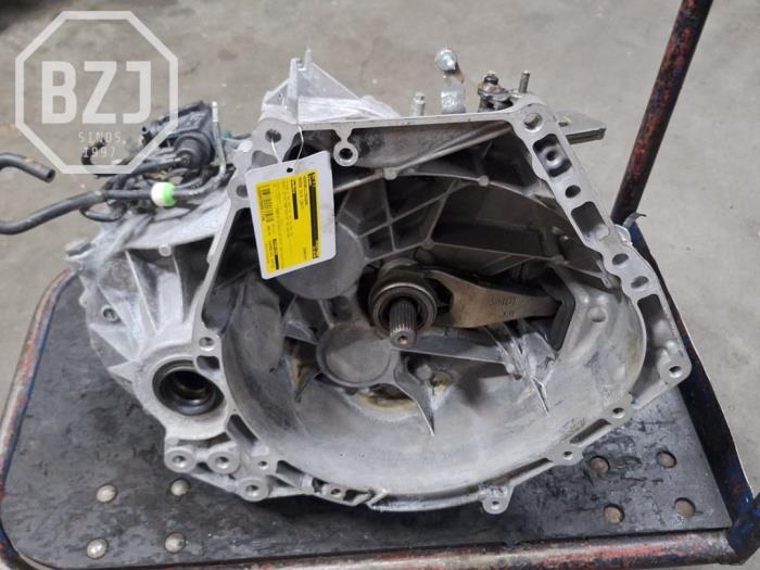 Gebruikte Versnellingsbak Mazda CX-5 I (KE,GH) 2.2 SkyActiv-D 150 16V 2WD Prijs € 1.149,50 Inclusief btw aangeboden door BZJ b.v.