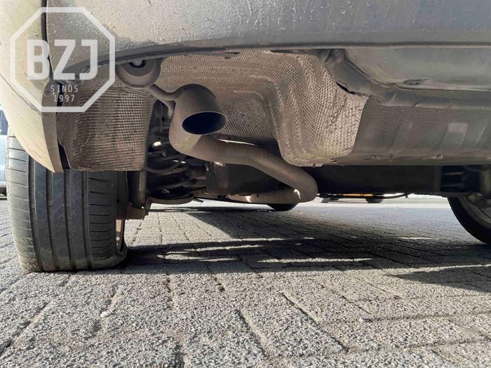 Gebruikte Uitlaat Einddemper Opel Astra K Sports Tourer 1.6 CDTI 110 16V Prijs op aanvraag aangeboden door BZJ b.v.
