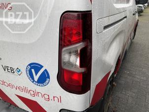 Gebruikte Achterlicht rechts Opel Combo Cargo 1.5 CDTI 75 Prijs € 90,75 Inclusief btw aangeboden door BZJ b.v.