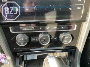 Gebruikte Climatronic Paneel Volkswagen Golf VII (AUA) 1.4 TSI BlueMotion Technology 125 16V Prijs op aanvraag aangeboden door BZJ b.v.