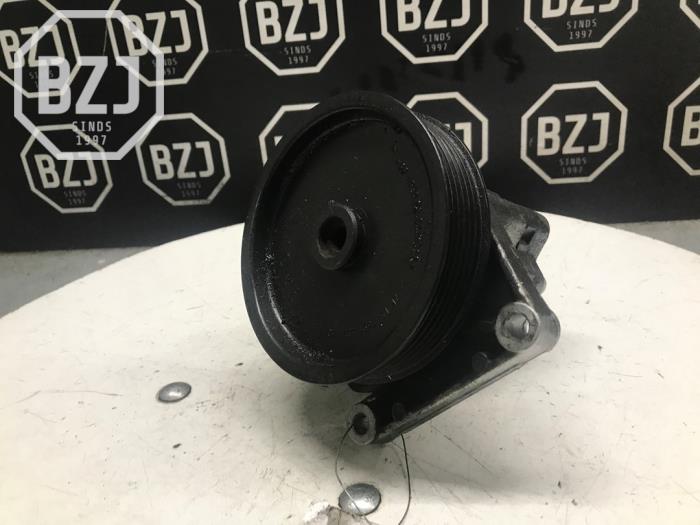 Gebruikte Servopomp Mercedes Sprinter 3,5t (906.13/906.23) 313 CDI 16V Prijs op aanvraag aangeboden door BZJ b.v.