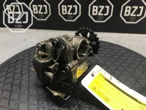 Gebruikte Oliepomp Mercedes Vito (447.6) 1.6 111 CDI 16V Prijs op aanvraag aangeboden door BZJ b.v.