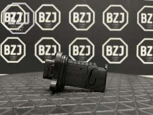 Gebruikte Luchtmassameter BMW 5 serie Touring (F11) 525d 16V Prijs € 50,00 Margeregeling aangeboden door BZJ b.v.