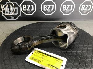 Gebruikte Zuiger Mercedes Vito (447.6) 2.2 114 CDI 16V Prijs op aanvraag aangeboden door BZJ b.v.