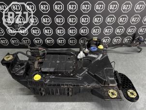 Gebruikte Adblue tank Peugeot 3008 II (M4/MC/MJ/MR) 1.6 BlueHDi 120 Prijs op aanvraag aangeboden door BZJ b.v.