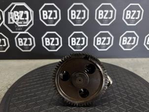 Gebruikte Oliepomp Mercedes Vito (447.6) 2.2 116 CDI 16V Prijs € 90,75 Inclusief btw aangeboden door BZJ b.v.