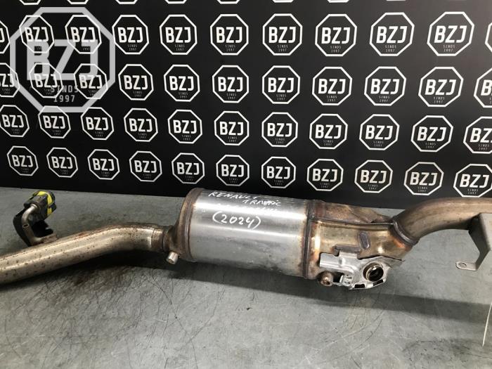 Gebruikte Katalysator Renault Trafic (1FL/2FL/3FL/4FL) 2.0 dCi 16V 110 Prijs op aanvraag aangeboden door BZJ b.v.