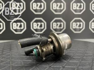 Gebruikte Injector adblue Mercedes C (W205) C-220 2.2 CDI BlueTEC, C-220 d 16V Prijs op aanvraag aangeboden door BZJ b.v.