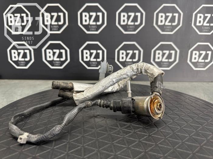 Gebruikte Injector adblue Renault Trafic (1FL/2FL/3FL/4FL) 2.0 dCi 16V 110 Prijs op aanvraag aangeboden door BZJ b.v.