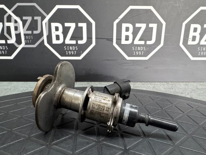 Gebruikte Injector adblue Volkswagen Transporter T6 2.0 TDI 150 Prijs € 90,75 Inclusief btw aangeboden door BZJ b.v.
