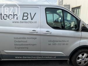 Gebruikte B-stijl rechts Ford Transit Custom 2.0 TDCi 16V Eco Blue 130 Prijs op aanvraag aangeboden door BZJ b.v.