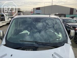 Gebruikte Voorruit Ford Transit Custom 2.0 TDCi 16V Eco Blue 130 Prijs op aanvraag aangeboden door BZJ b.v.