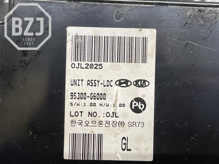 Computer Body Control van een Kia Picanto (JA) 1.0 12V 2021