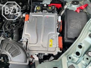 Gebruikte Inverter Dacia Duster (DJF) 1.6 Hybrid 140 16V Prijs op aanvraag aangeboden door BZJ b.v.