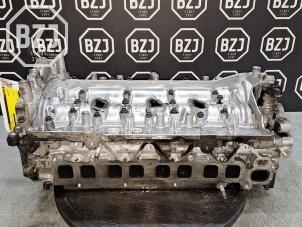 Gebruikte Cilinderkop Renault Master III (MA/MB/MC/MD/MH/MF/MG/MH) 2.3 dCi 135 16V FWD Prijs op aanvraag aangeboden door BZJ b.v.