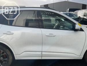 Gebruikte B-stijl rechts Ford Kuga III (DFK) Prijs op aanvraag aangeboden door BZJ b.v.
