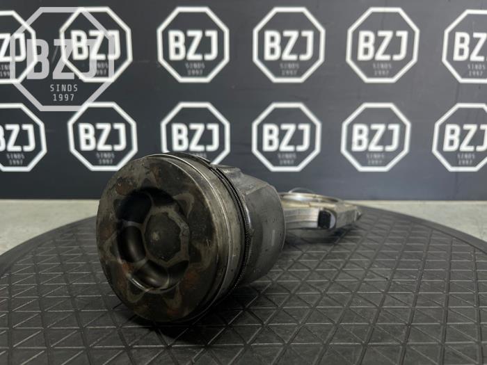 Gebruikte Zuiger Ford Kuga II (DM2) 2.0 TDCi 16V 120 Prijs op aanvraag aangeboden door BZJ b.v.