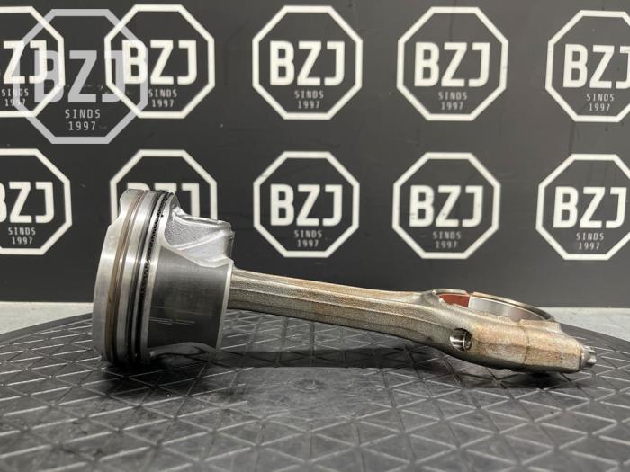 Gebruikte Zuiger BMW 5-Serie Prijs op aanvraag aangeboden door BZJ b.v.